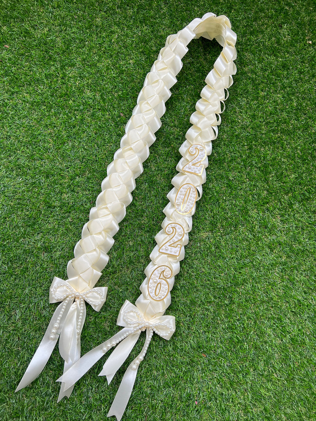 Croquet Virgin Mary lei